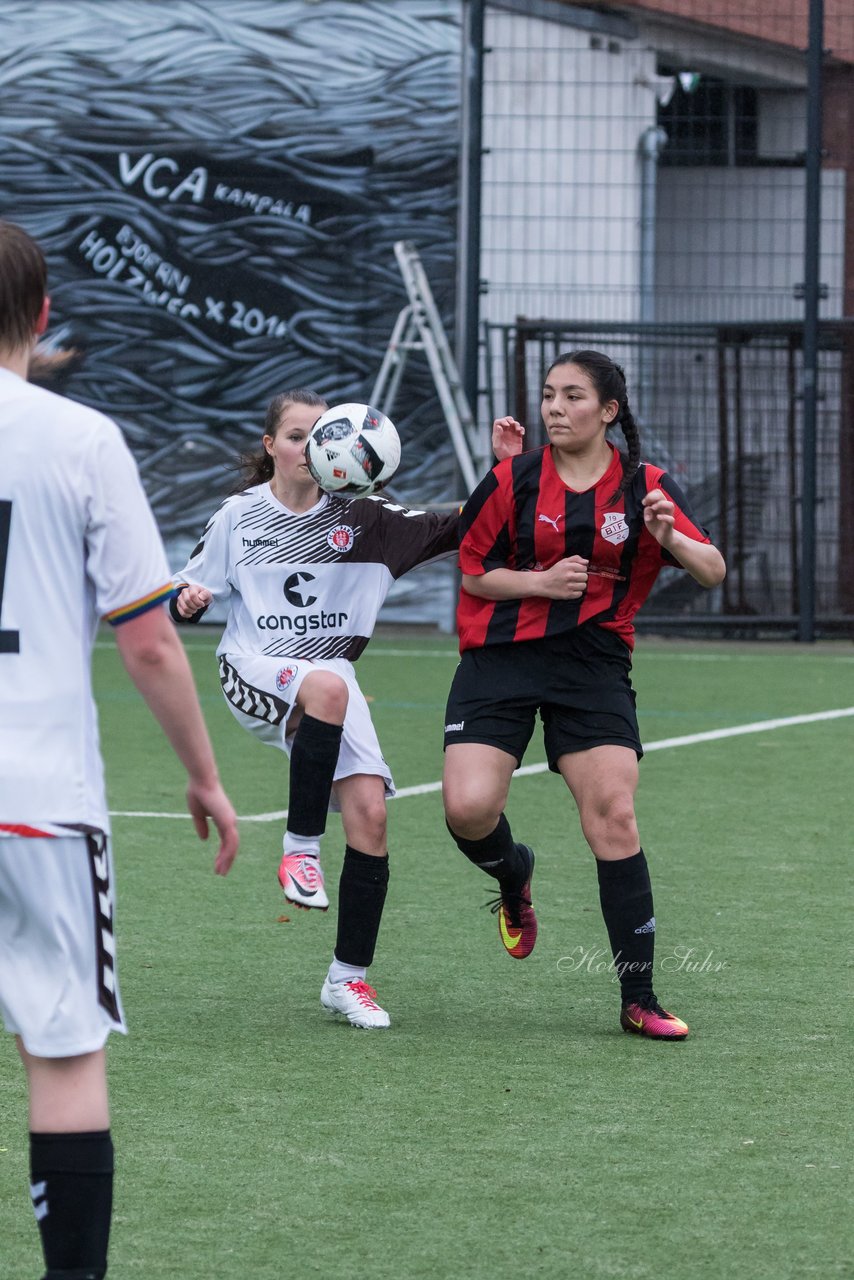 Bild 277 - B-Juniorinnen FC St.Pauli . Braedstrup IF : Ergebnis: 4:1